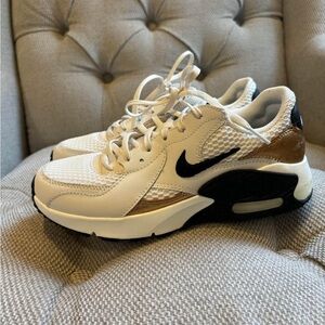 Women's Nike Air Max Excee Sneakers, Sz. 6.5